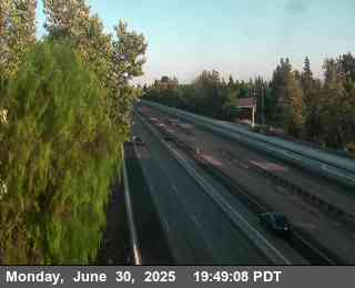 NB I-5 N/O Hammer Lane