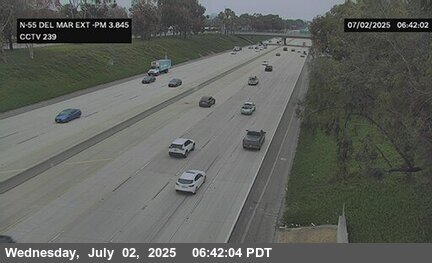 SR-55 : (239) Del Mar Avenue Exit