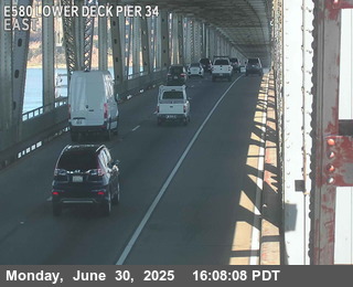 TVR29 -- I-580 : Lower Deck Pier 34