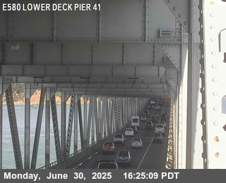 TVR33 -- I-580 : Lower Deck Pier 41