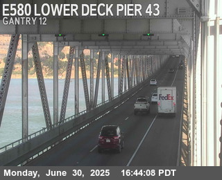 TVR34 -- I-580 : Lower Deck Pier 43