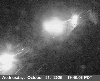 US-101 : North Of Cushing Creek - Looking South (C017)