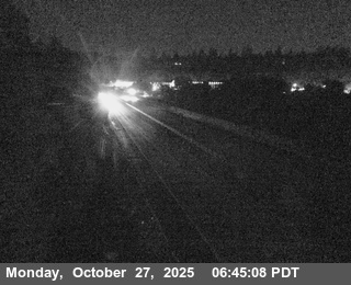US-101 : North Of SR-20 - Looking North (C001)