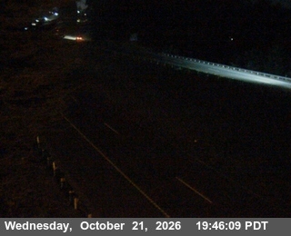 US-101 : South Of SR-299 - Looking South (C004)
