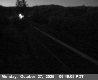 US-101 : South Ridgewood Grade - Looking South (C027)