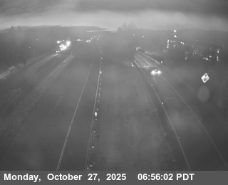 US-101 : Ukiah / State Street - Looking South (C026)