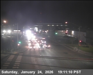 T251W -- SR-13 : E13 AT 7TH ST - Looking West