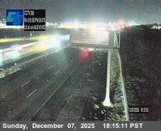 I-215 : (258) Southbound North of Nuevo Road